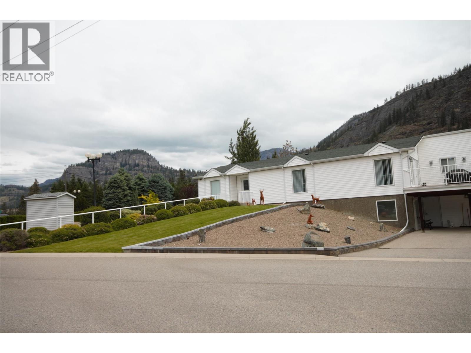 8598 Highway 97 Unit# 40 Property Photo 46