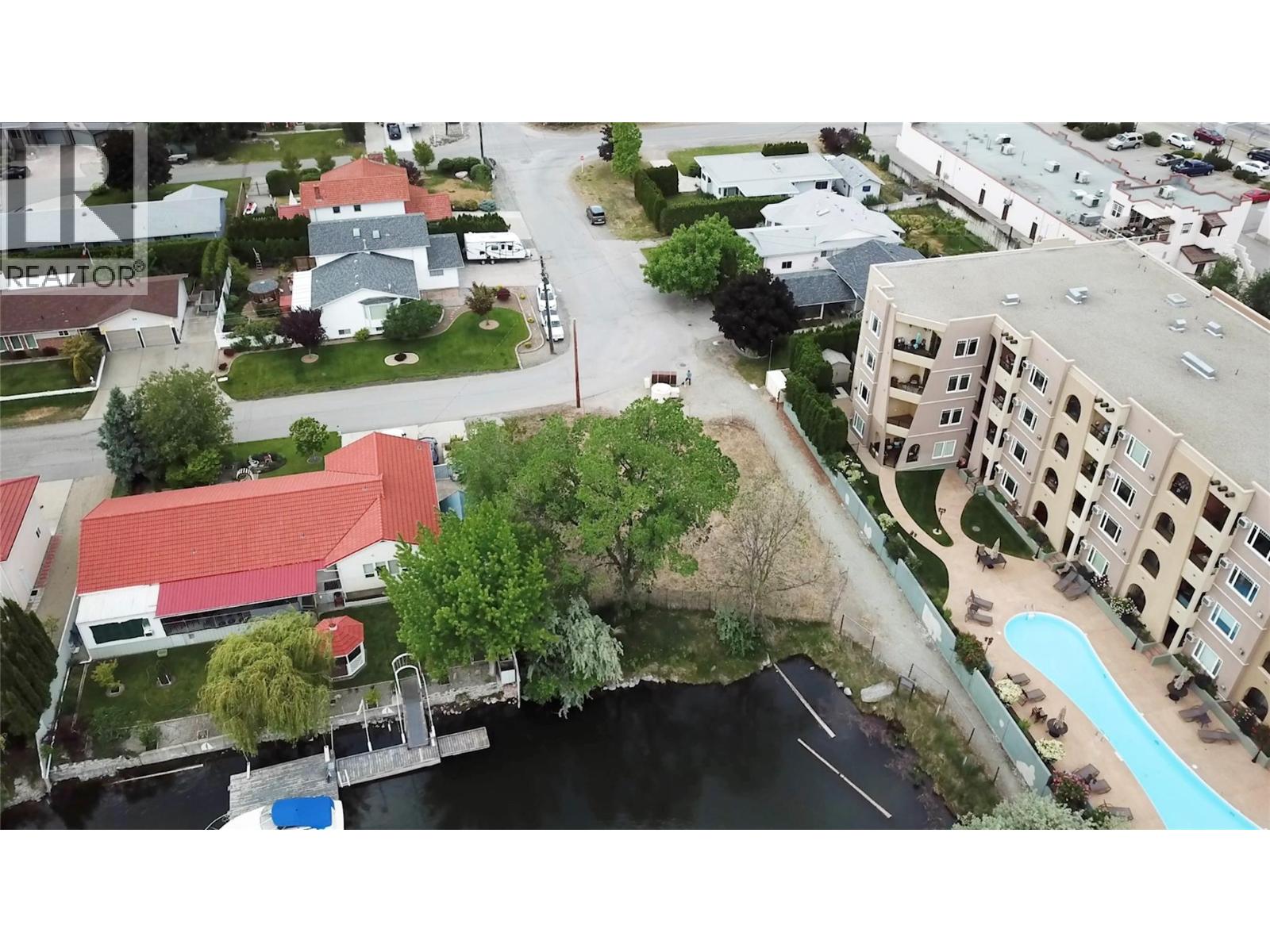 36 Harbour Key Drive Property Photo 7