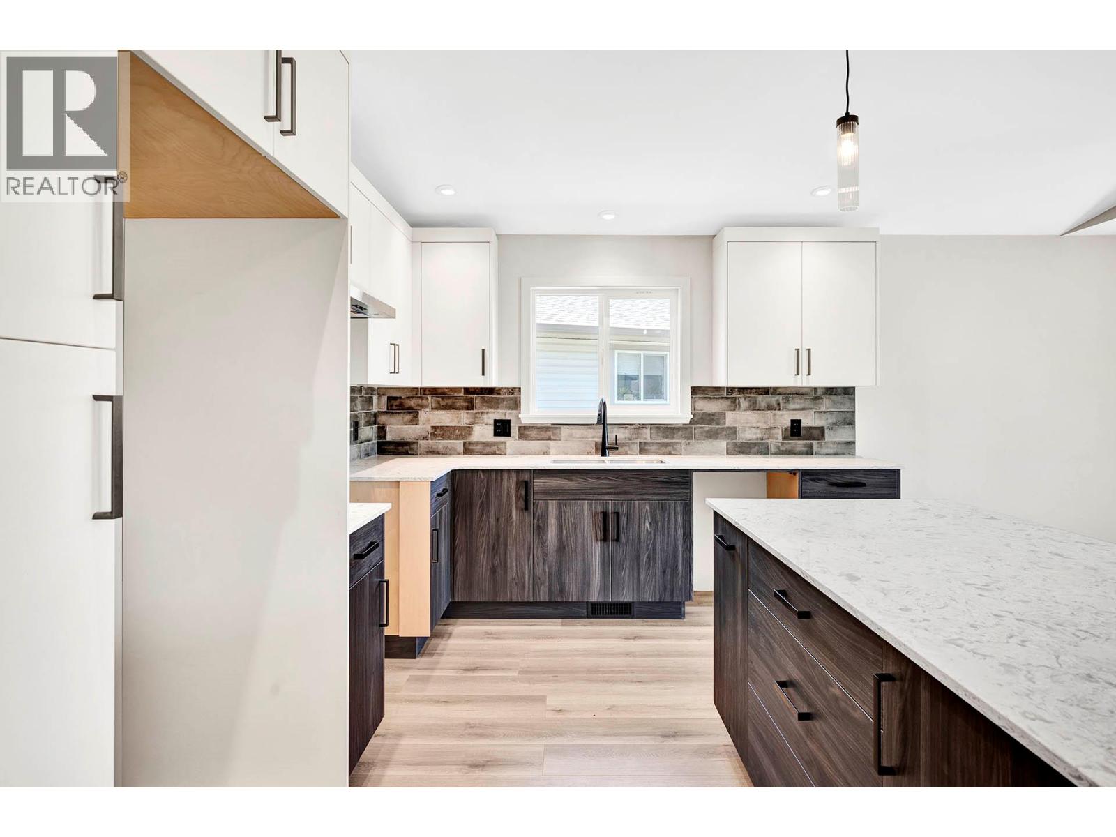 312 Arbutus Street Unit# 27 Property Photo 10