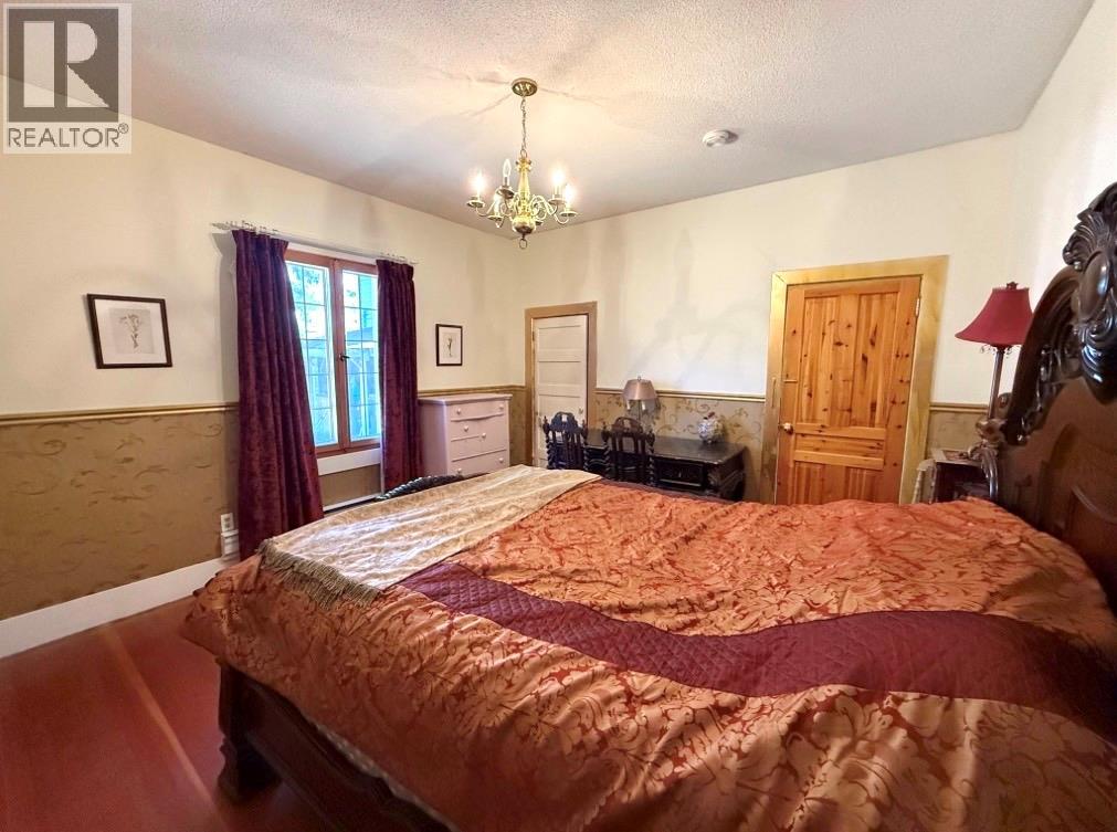 9215 Main Avenue Property Photo 25