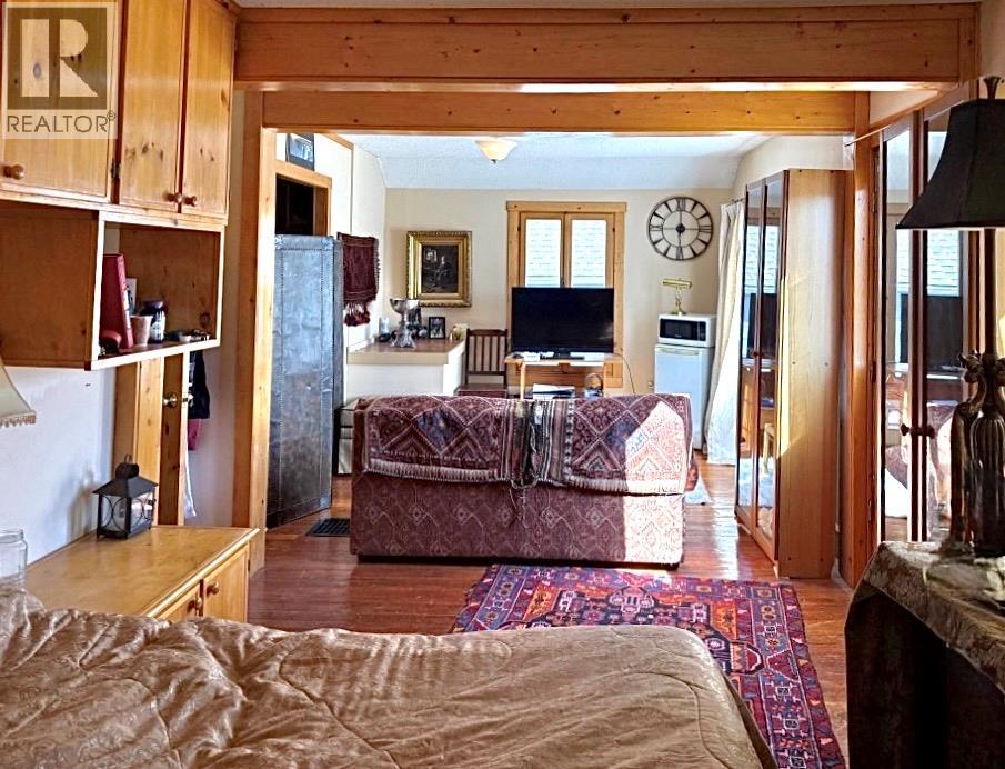 9215 Main Avenue Property Photo 29