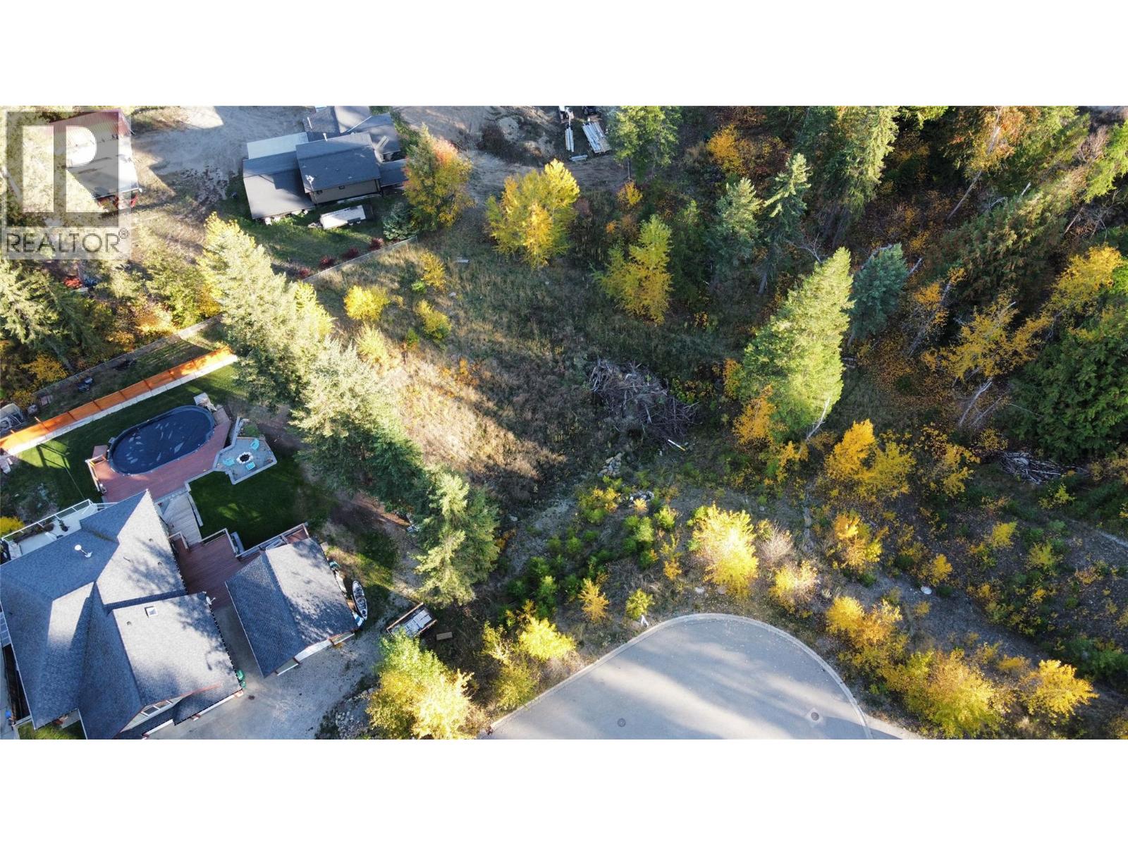 2571 Cedar Ridge Court Property Photo 2