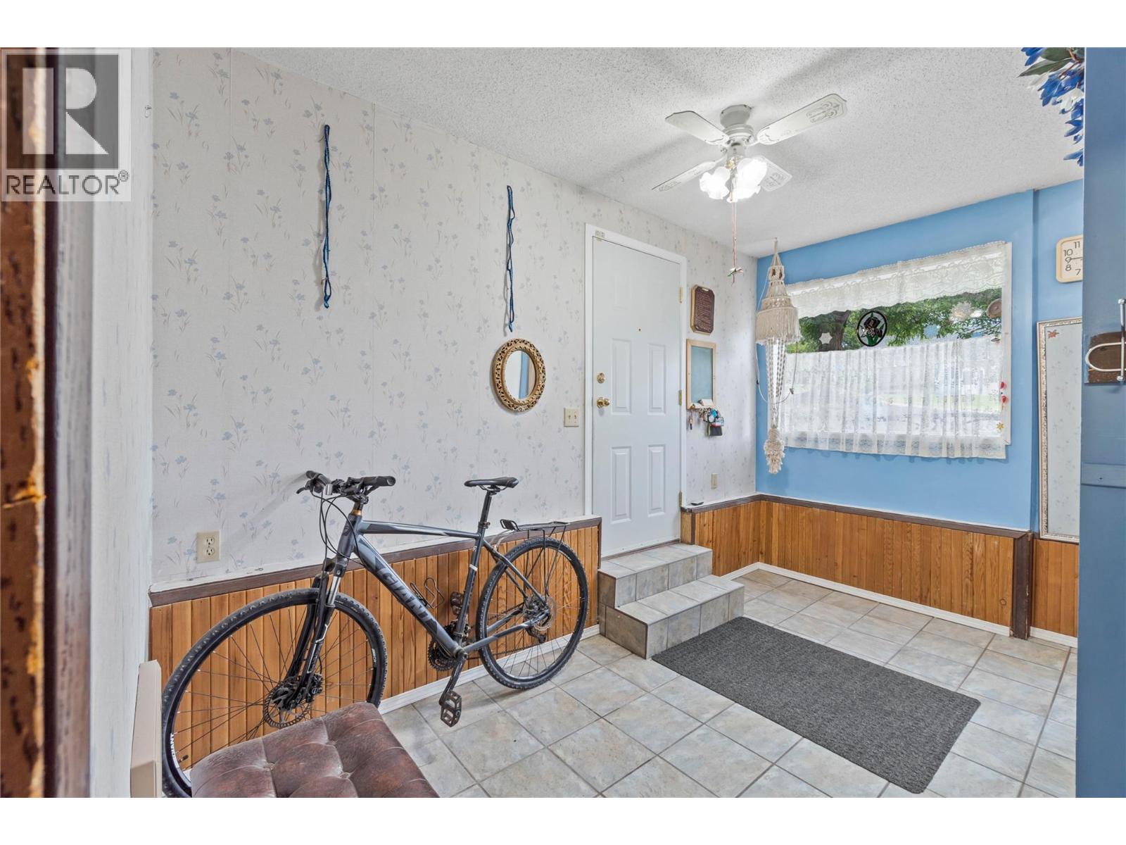 853 Alpine Terrace Property Photo 10