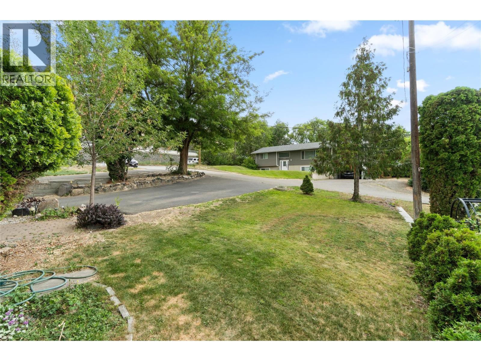 853 Alpine Terrace Property Photo 33