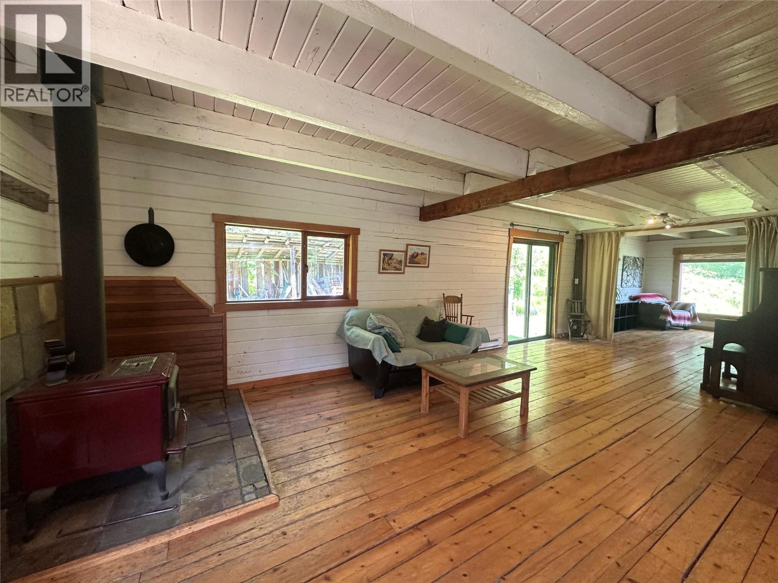 1482 Zwicky Road Property Photo 7