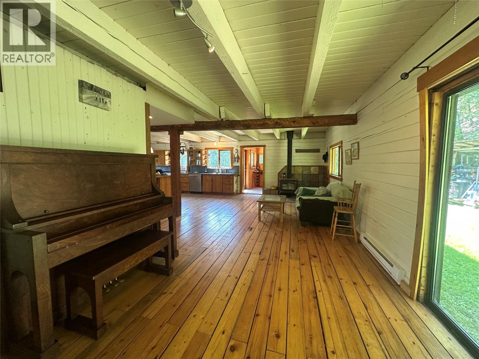 1482 Zwicky Road Property Photo 8