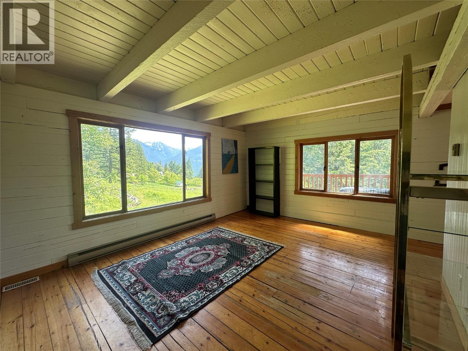 1482 Zwicky Road Property Photo 12