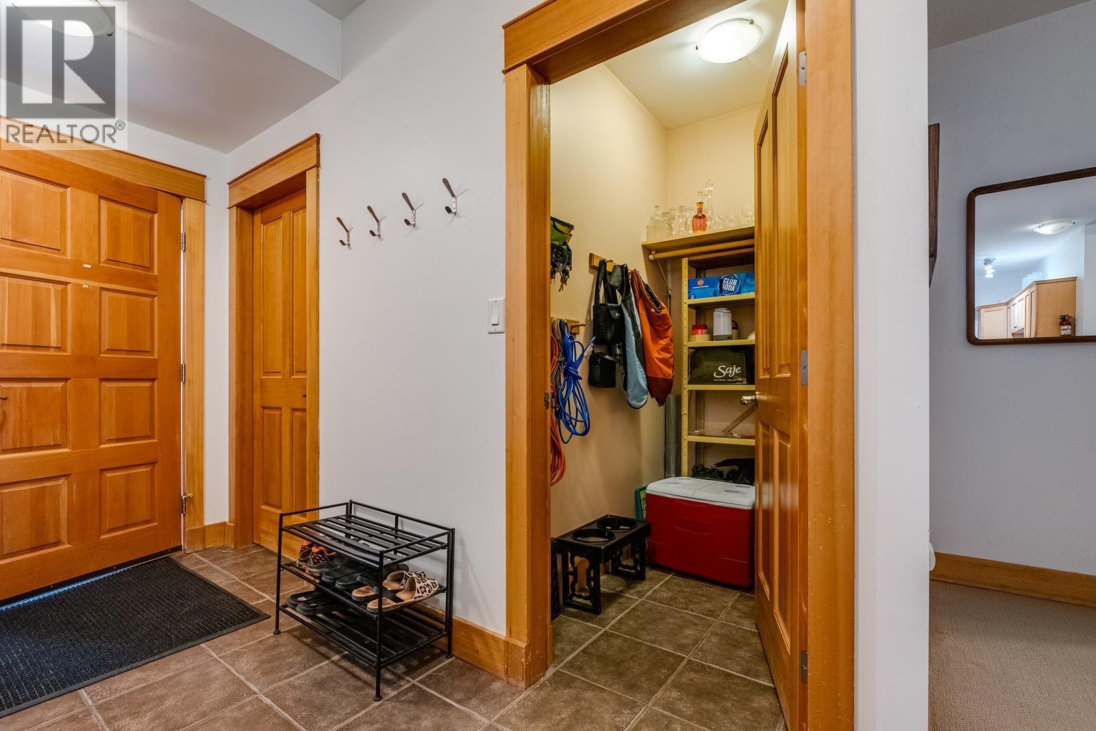 1005 Mountain View Road Unit# 2e Property Photo 22