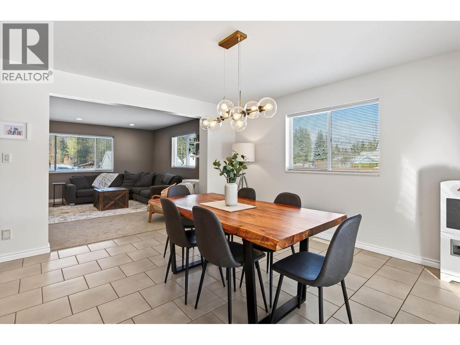 370 Wyndhaven Place Property Photo 12