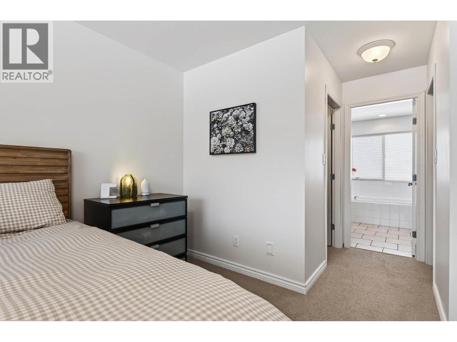 370 Wyndhaven Place Property Photo 26