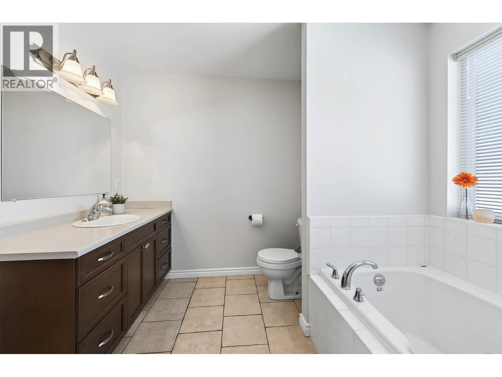 370 Wyndhaven Place Property Photo 28