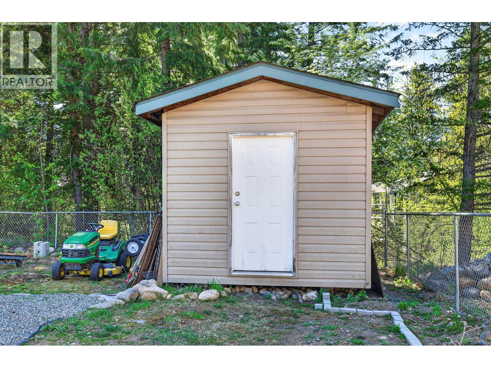 370 Wyndhaven Place Property Photo 53