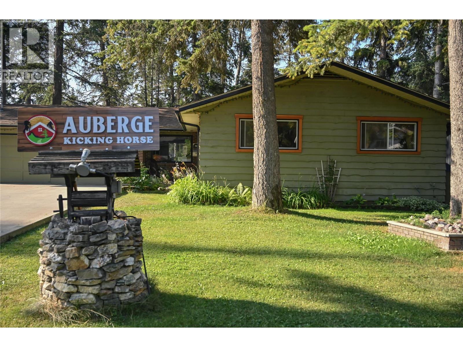1306 Selkirk Drive Property Photo 1