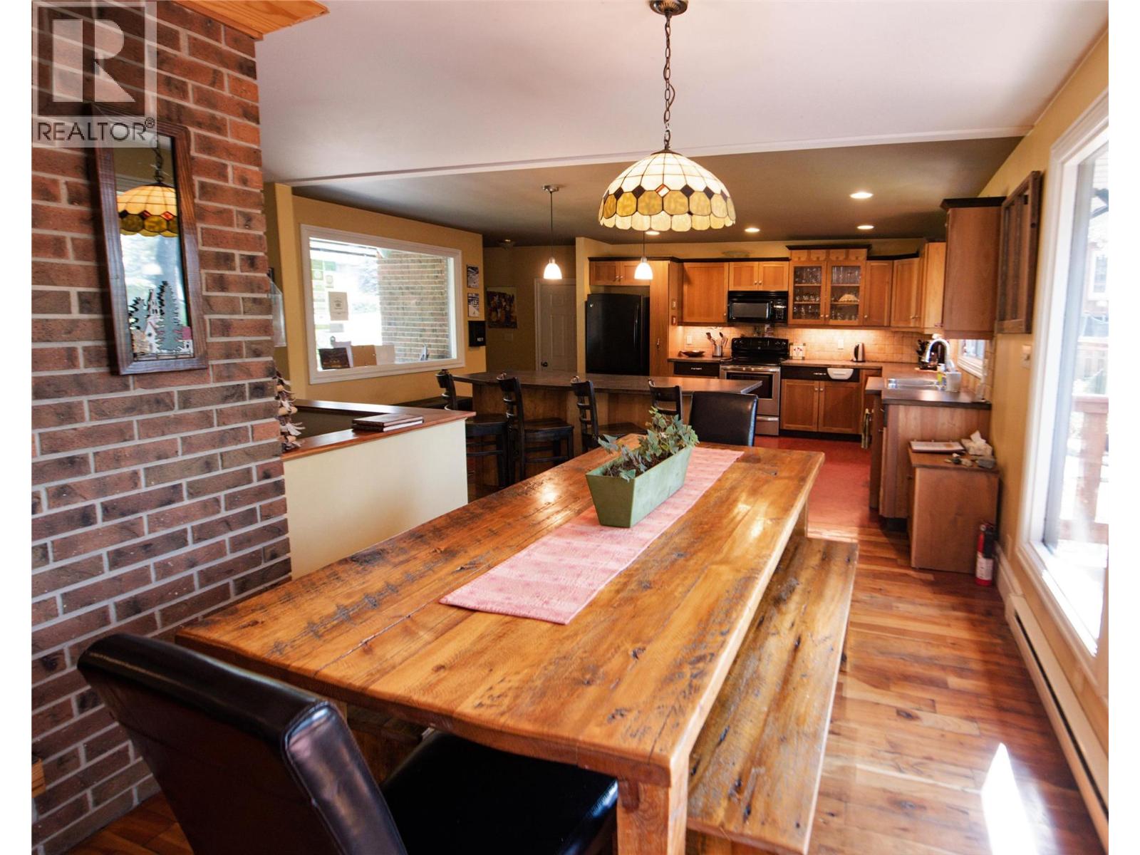 1306 Selkirk Drive Property Photo 7