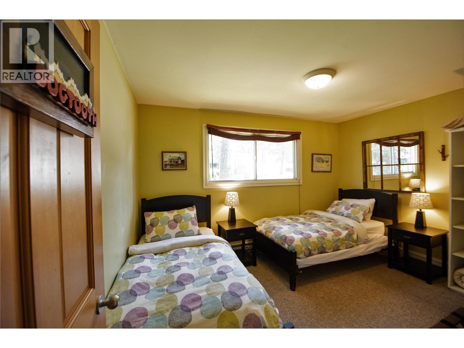 1306 Selkirk Drive Property Photo 10