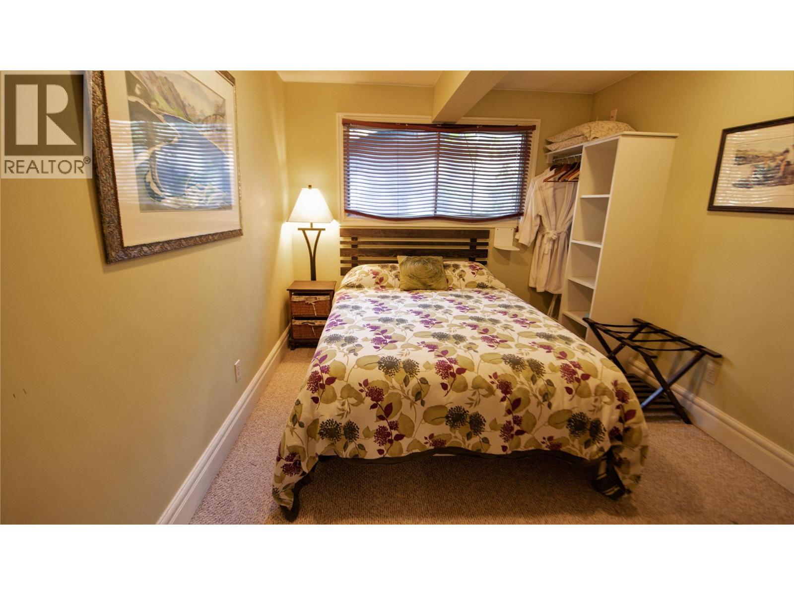1306 Selkirk Drive Property Photo 11