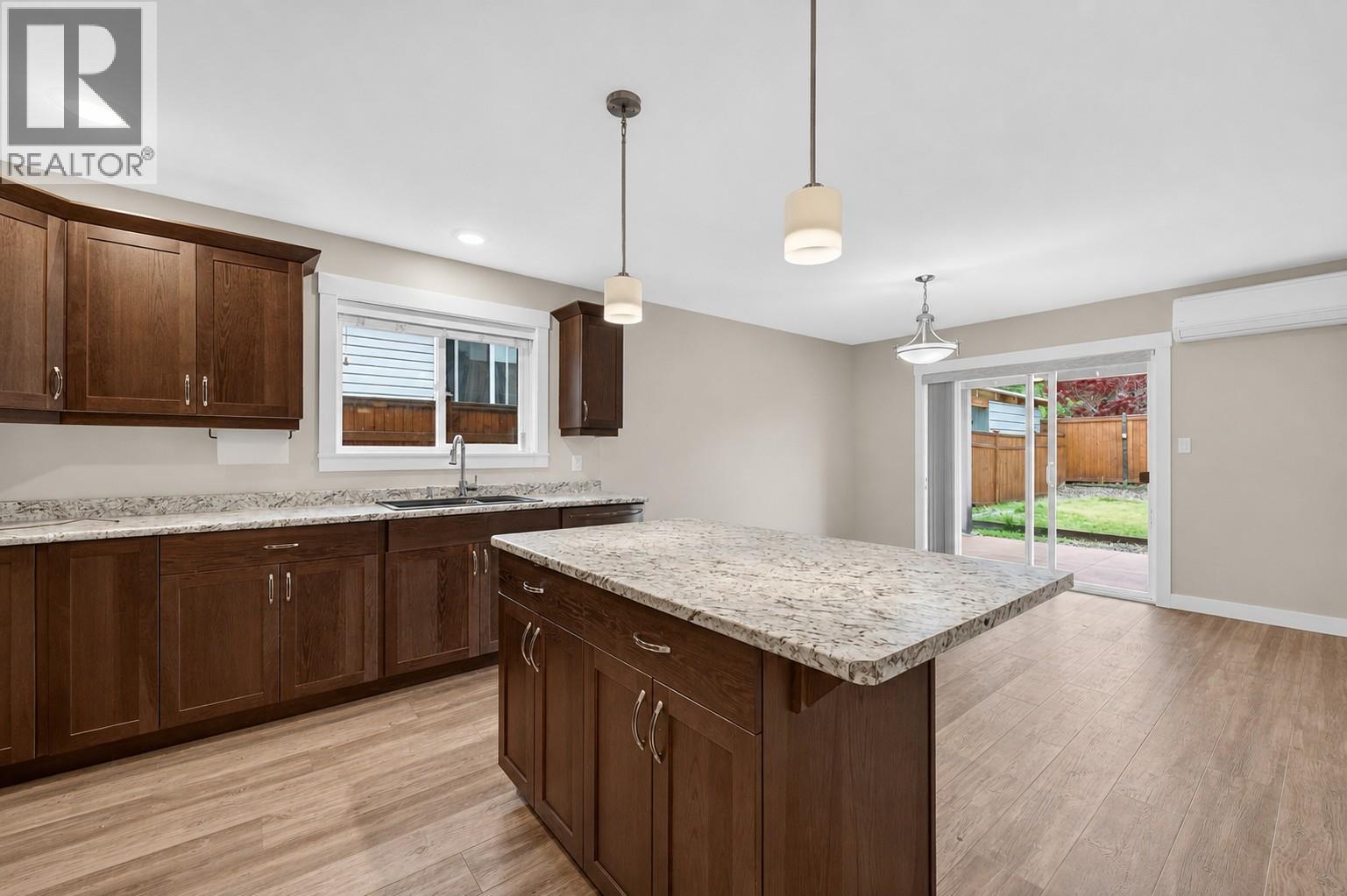 5480 Canoe Beach Drive Ne Property Photo 7