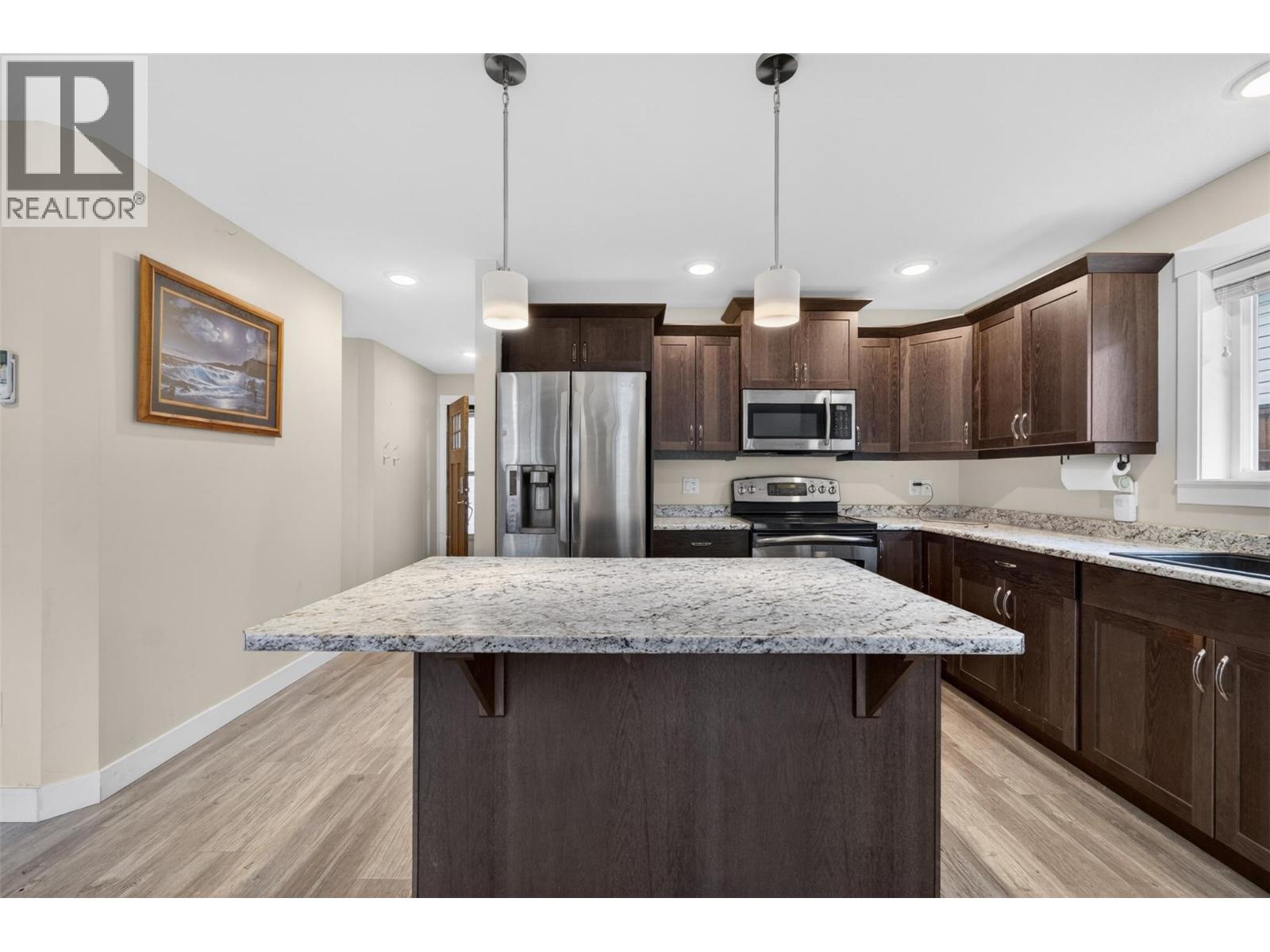 5480 Canoe Beach Drive Ne Property Photo 8