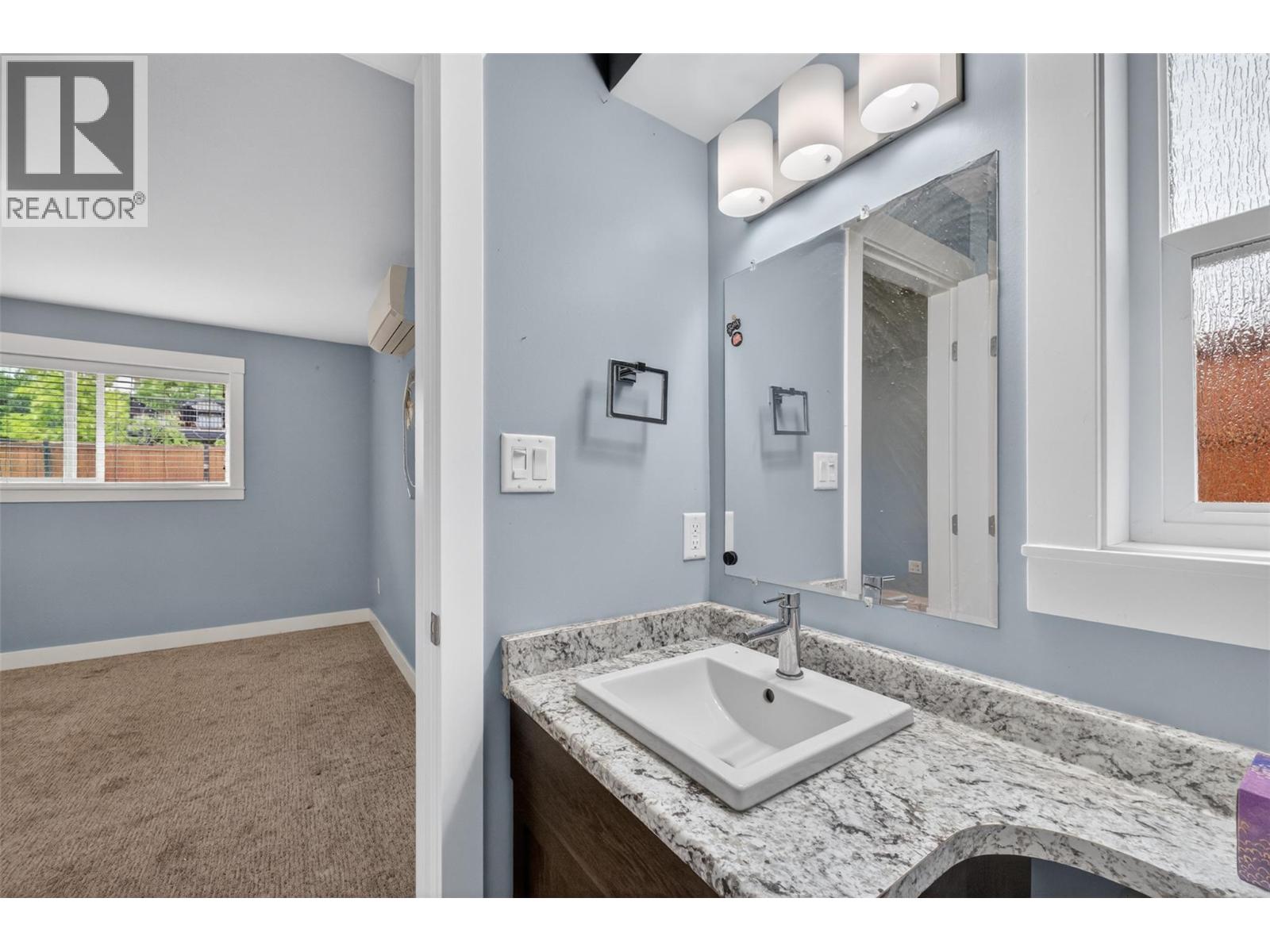 5480 Canoe Beach Drive Ne Property Photo 12