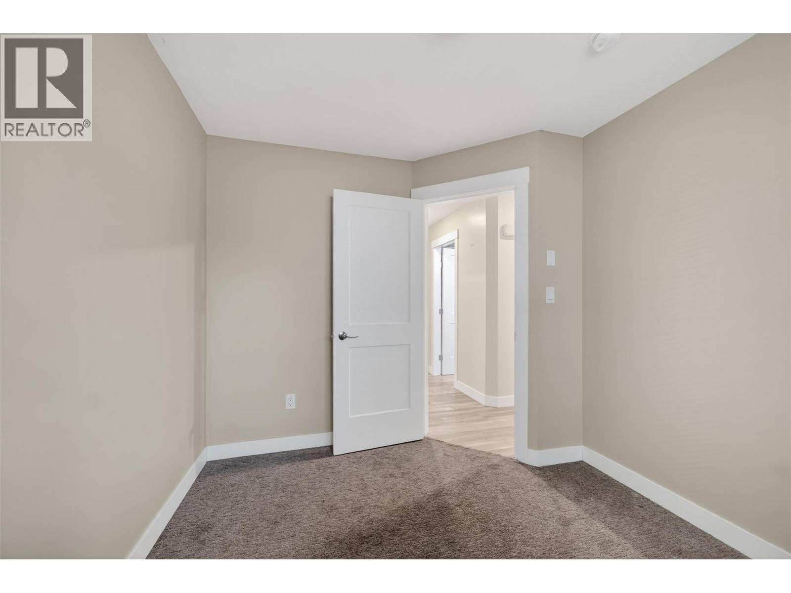 5480 Canoe Beach Drive Ne Property Photo 17