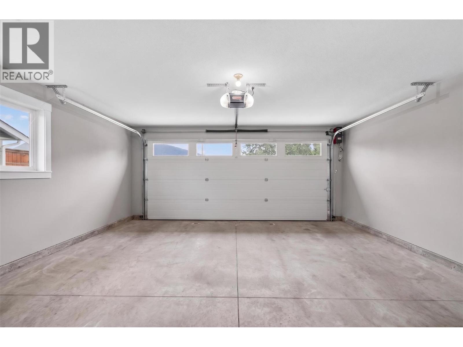 5480 Canoe Beach Drive Ne Property Photo 20