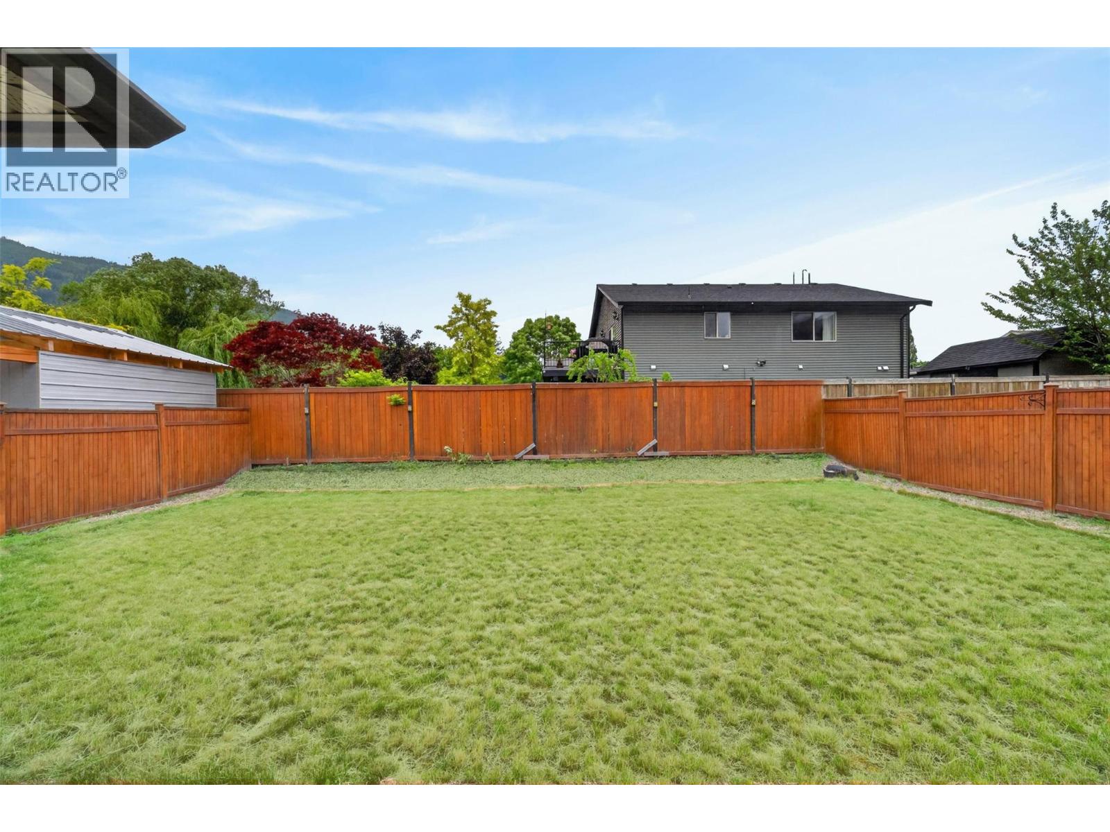 5480 Canoe Beach Drive Ne Property Photo 31