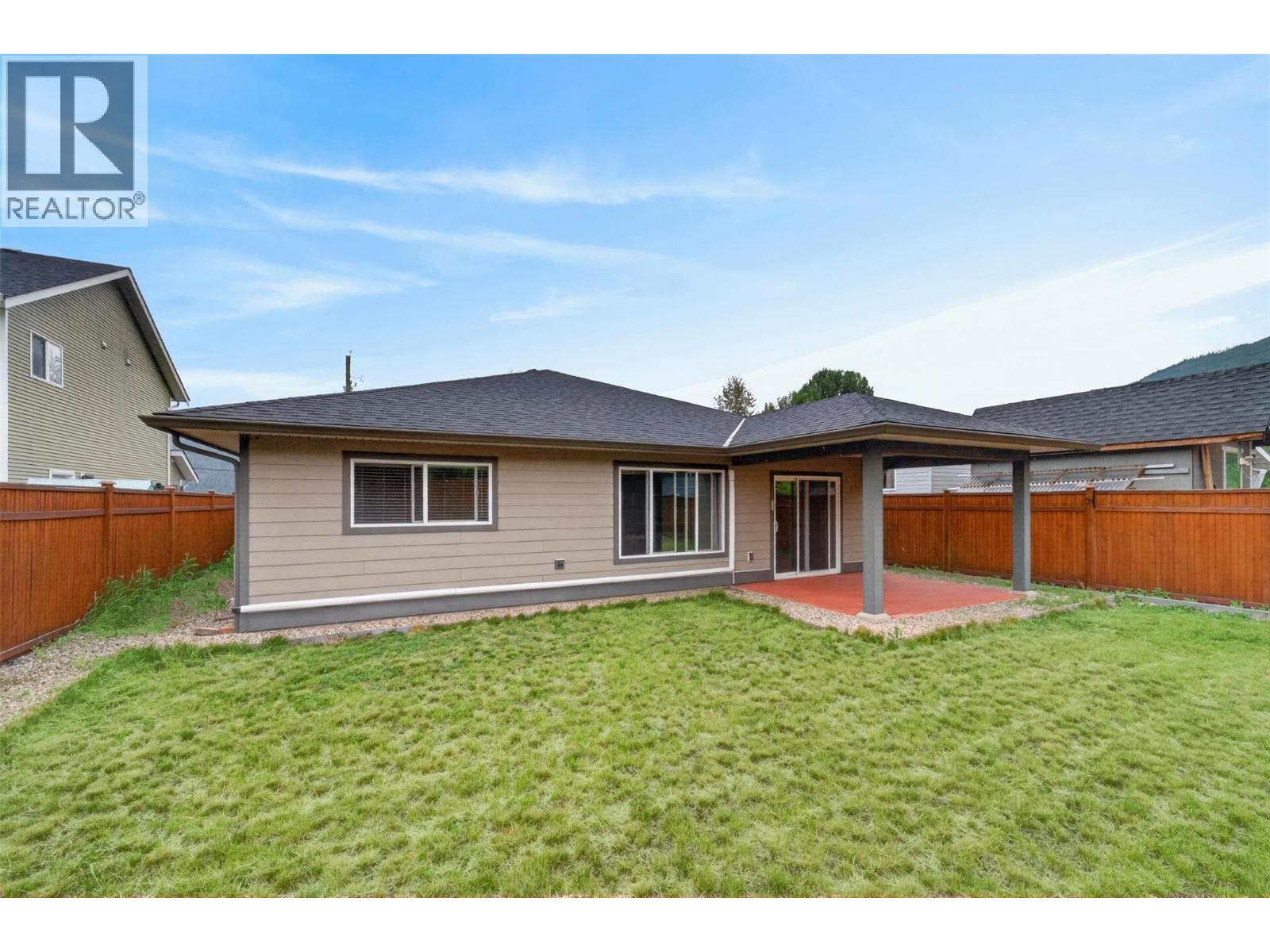5480 Canoe Beach Drive Ne Property Photo 33