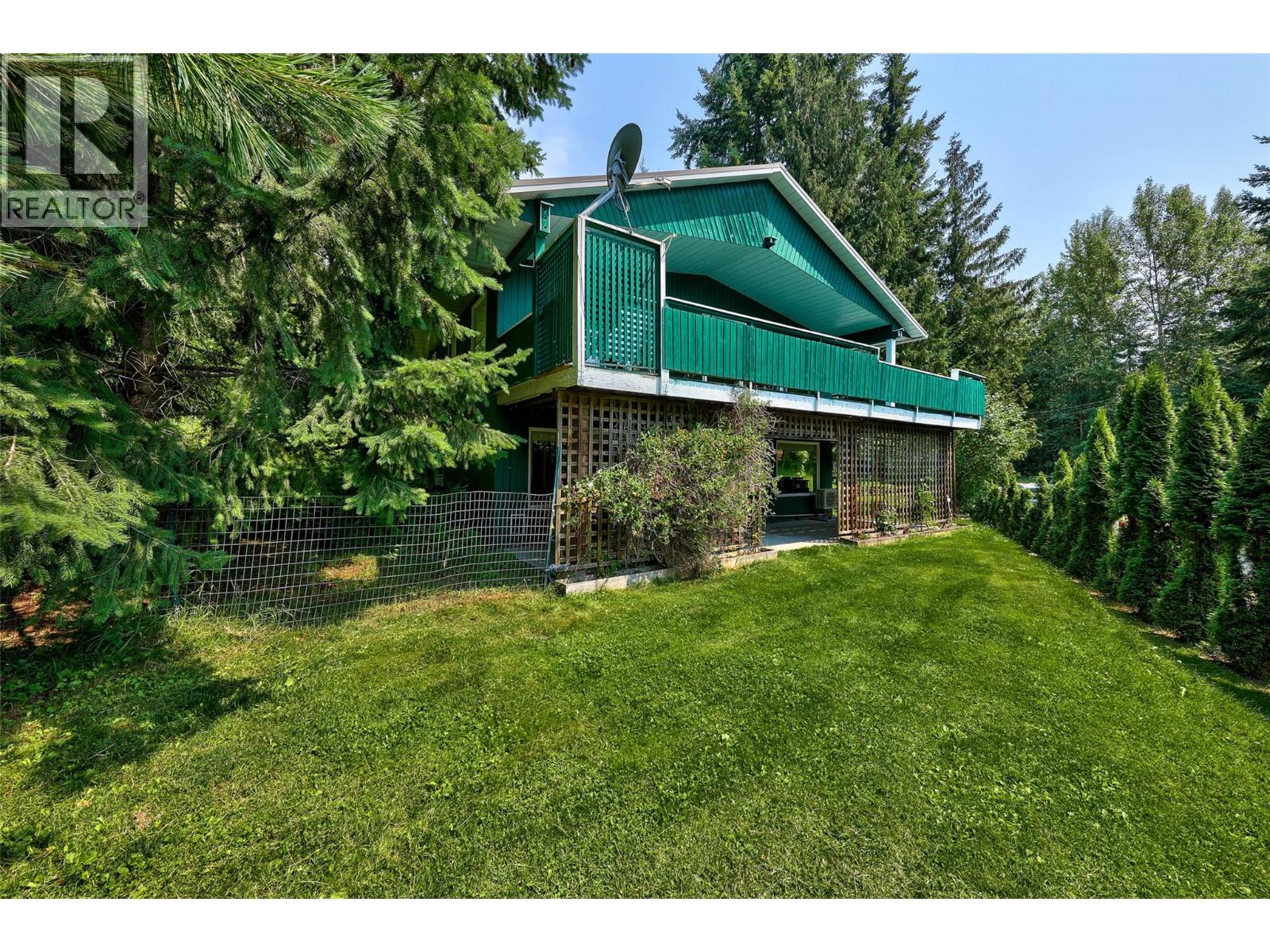 7280 Birch Close Property Photo 1