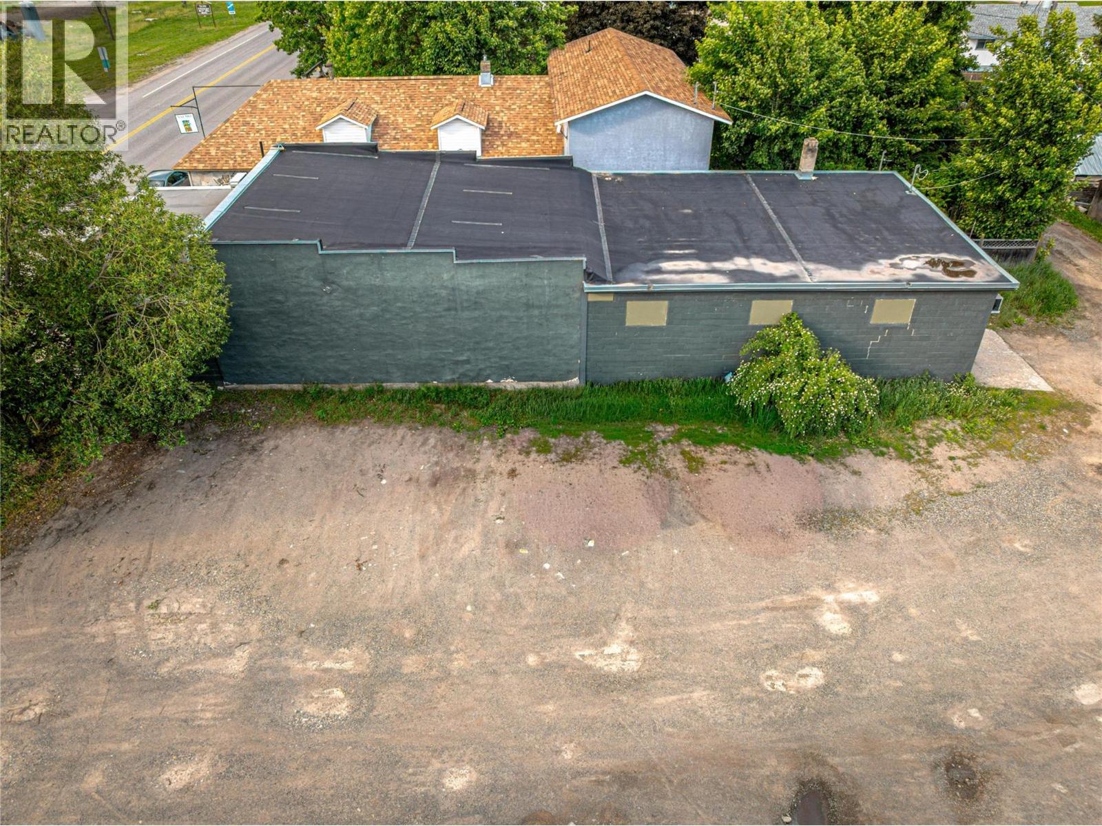 313 Railway Avenue Property Photo 43