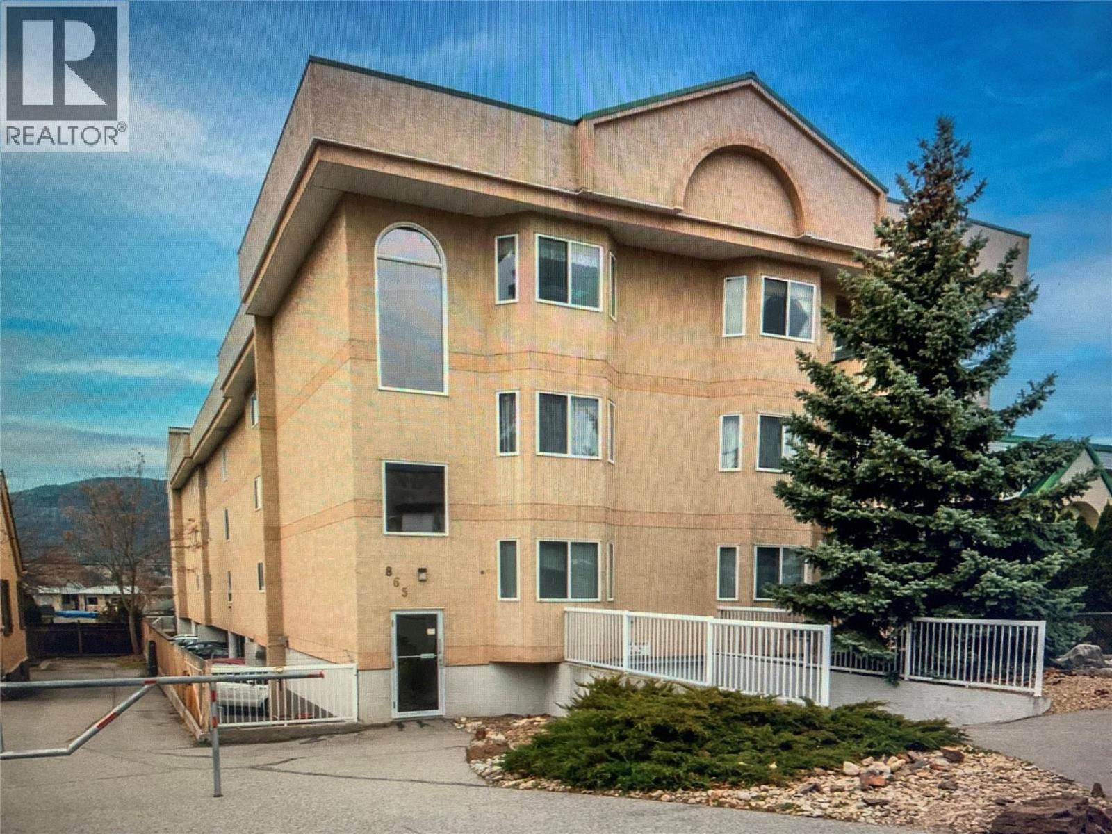 865 Main Street Unit# 204