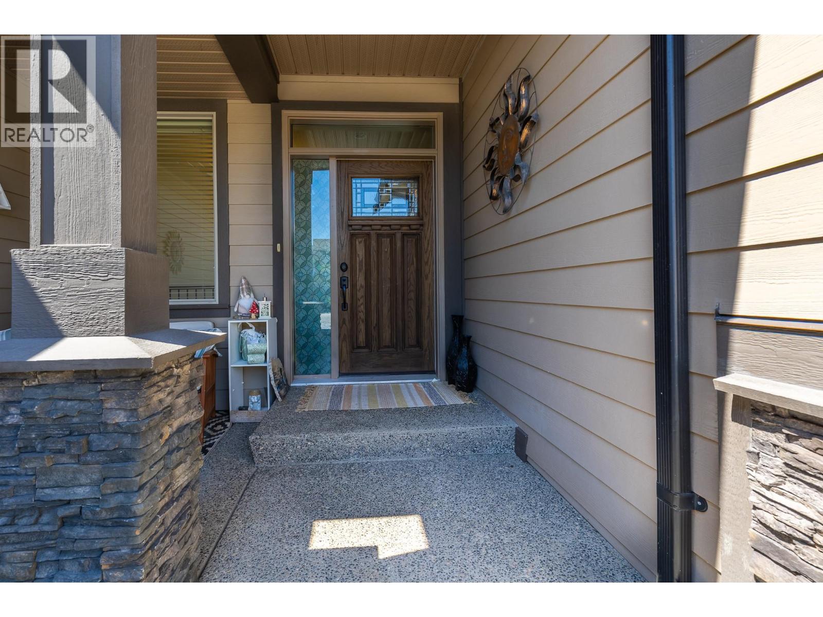 6552 Blackcomb Place Property Photo 4