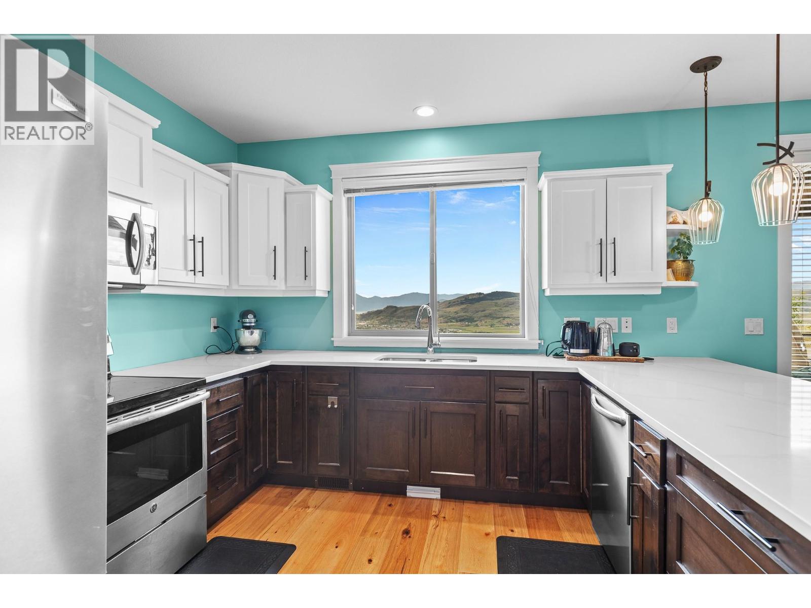 6552 Blackcomb Place Property Photo 14