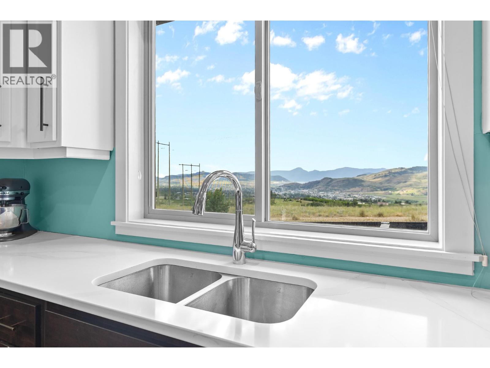 6552 Blackcomb Place Property Photo 15