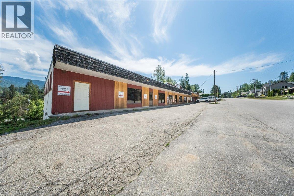 1846 First Street Property Photo 1