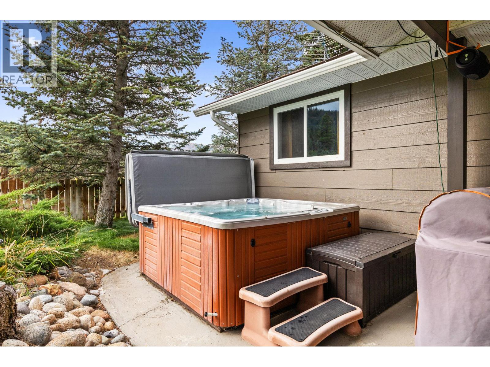 602 Johnson Crescent Property Photo 41