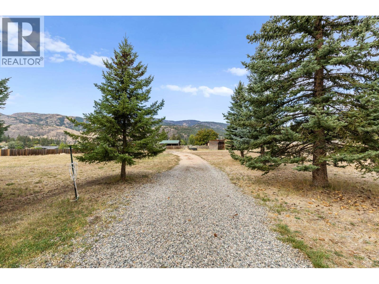 602 Johnson Crescent Property Photo 49