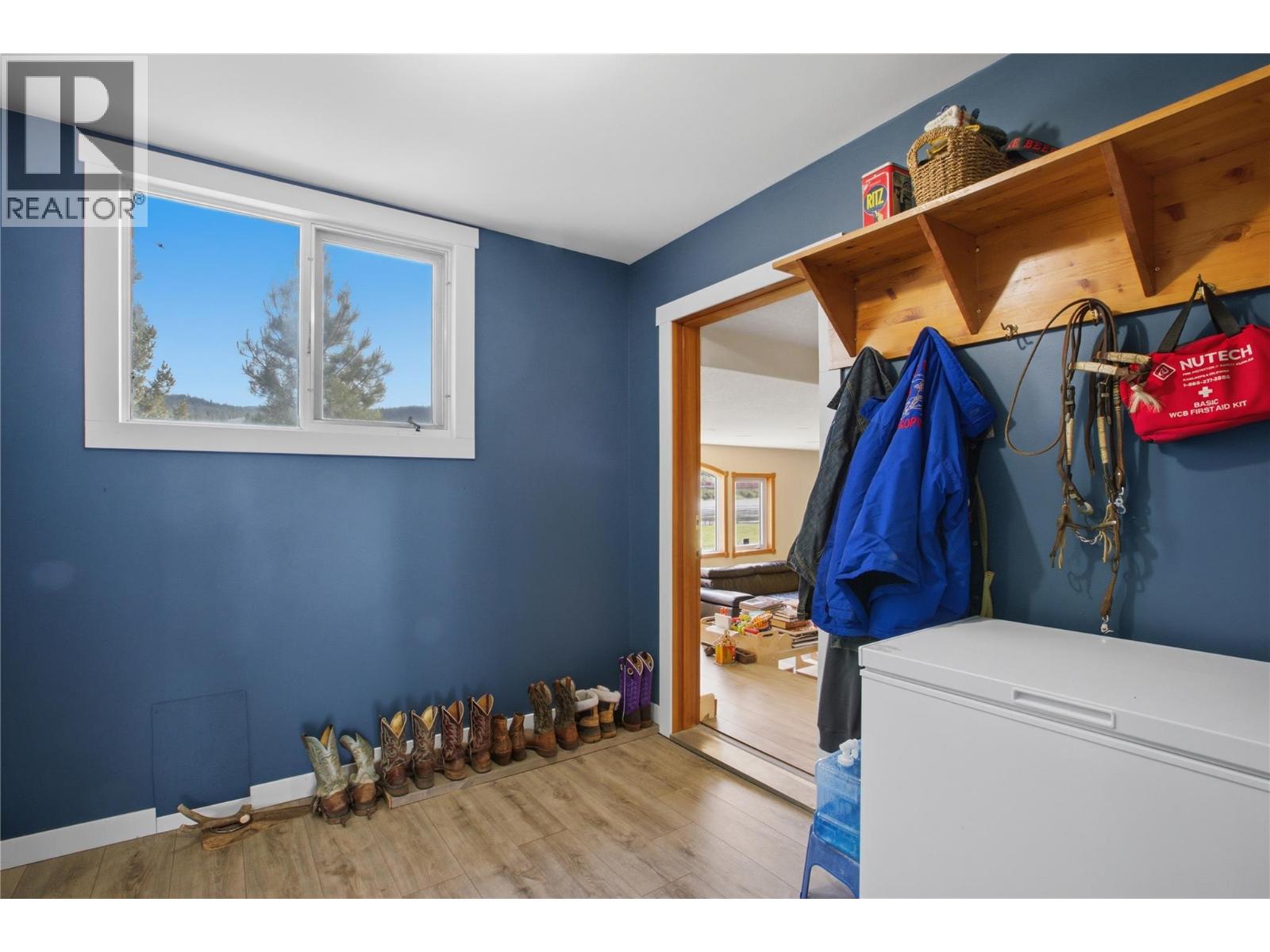 392 Teal Road Property Photo 34