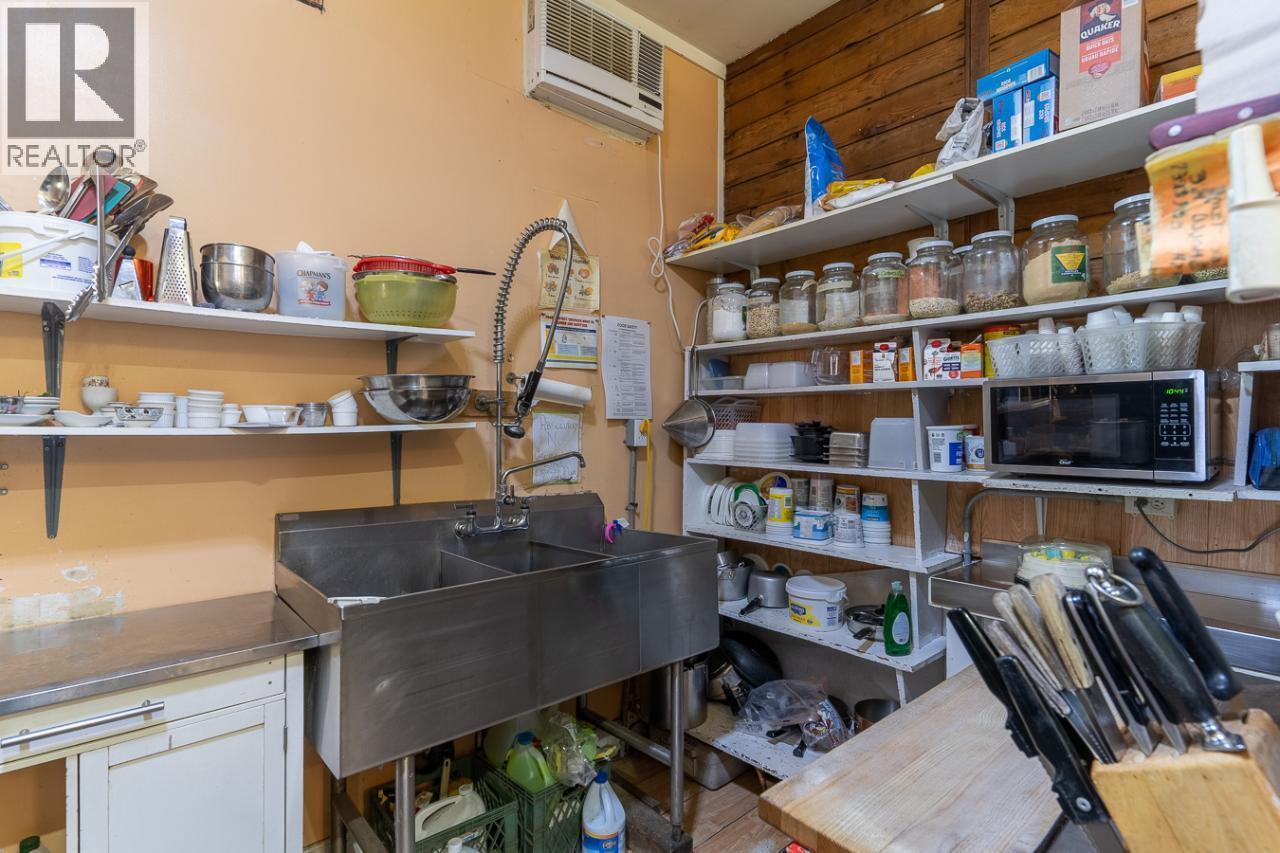 3705 Riverview Avenue Property Photo 12