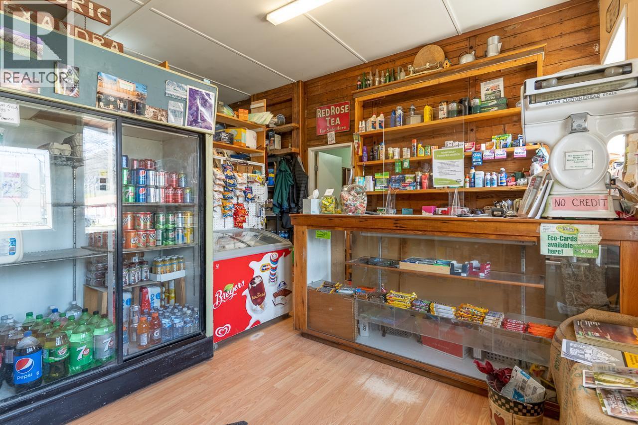 3705 Riverview Avenue Property Photo 13