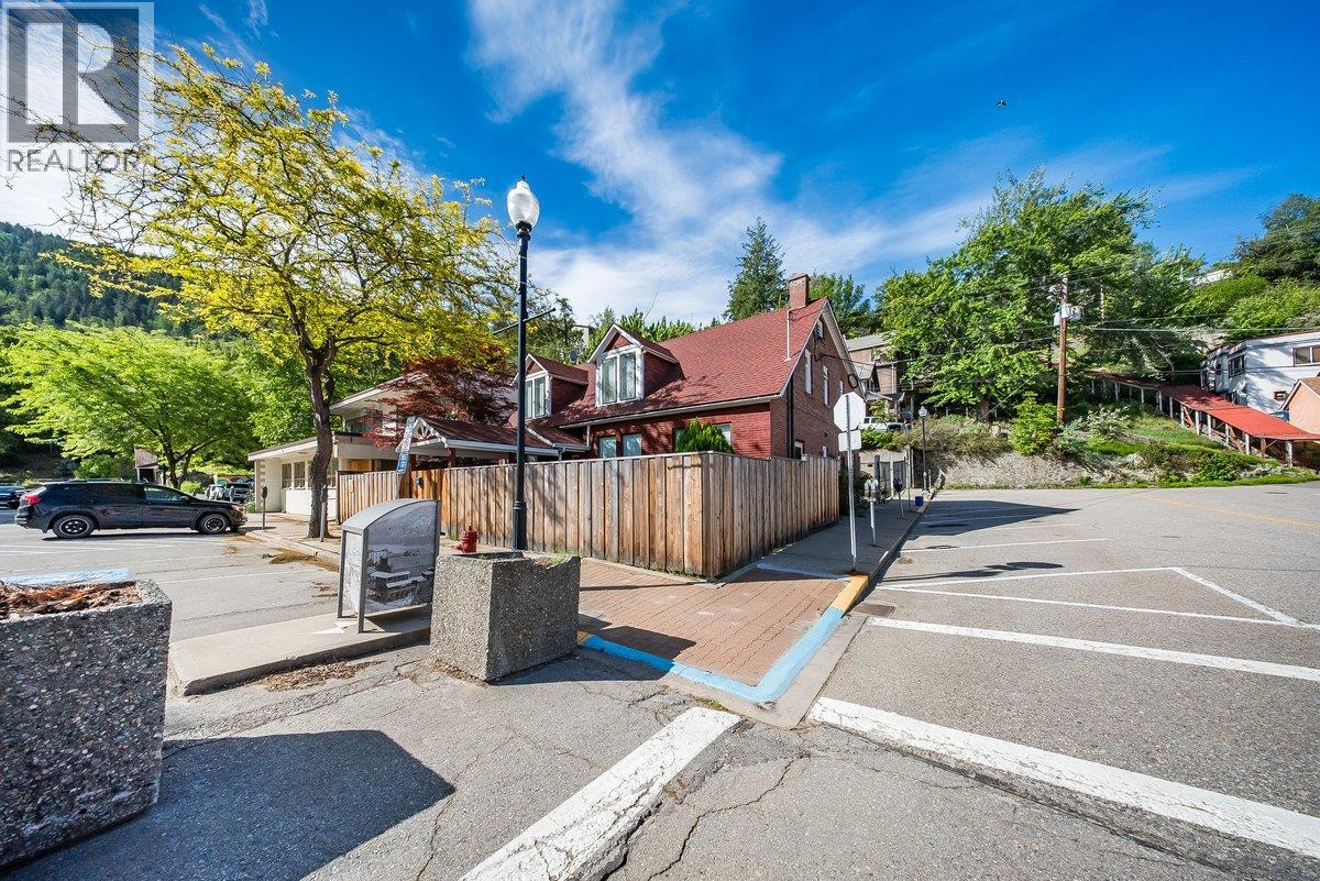 1500 Cedar Avenue Property Photo 1