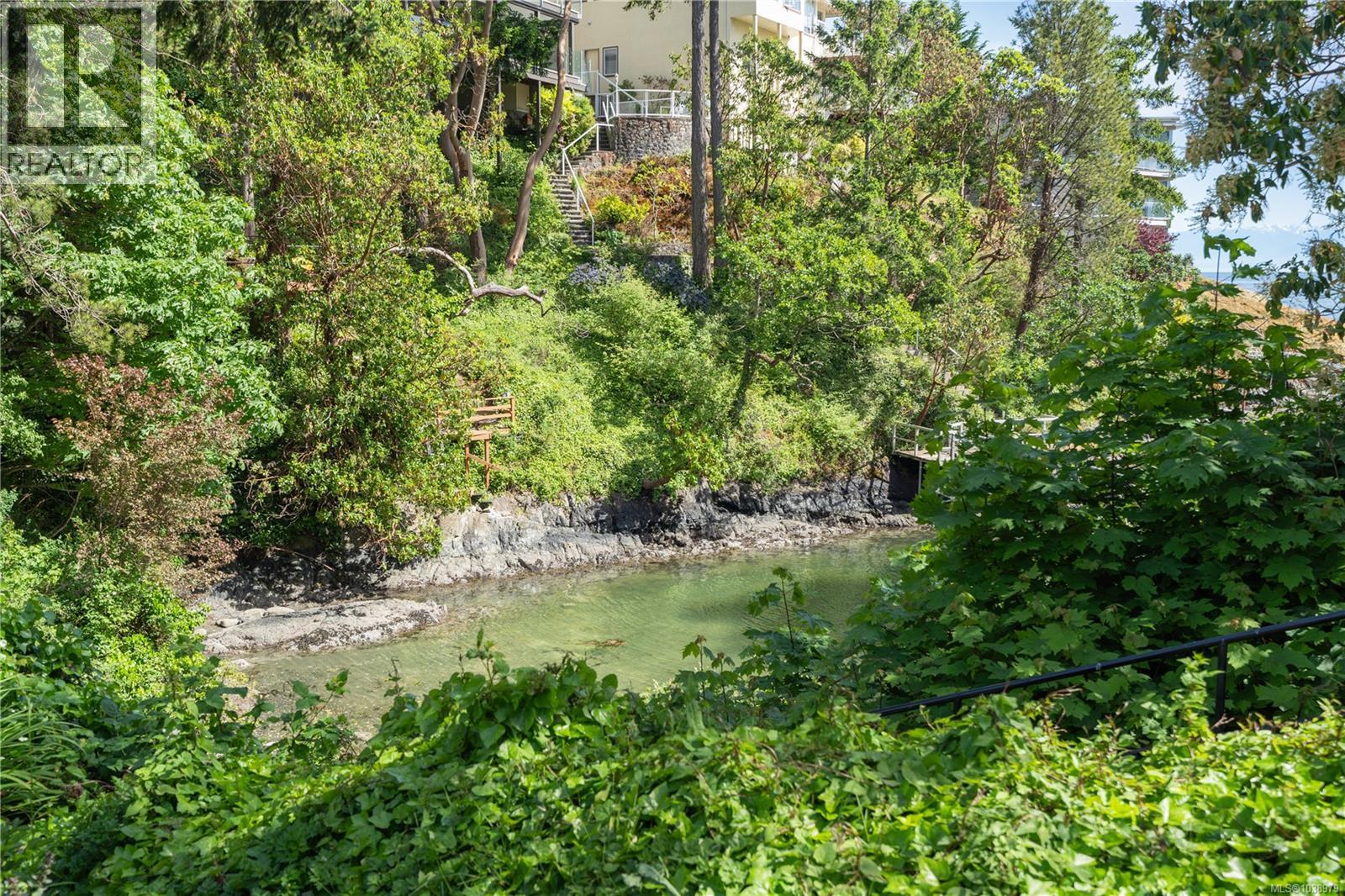 10 Governors Point Rd Property Photo 14
