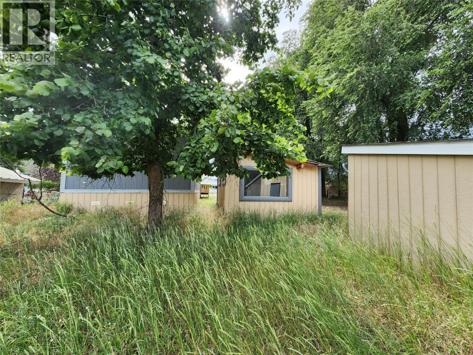 6450 7th Street Property Photo 6