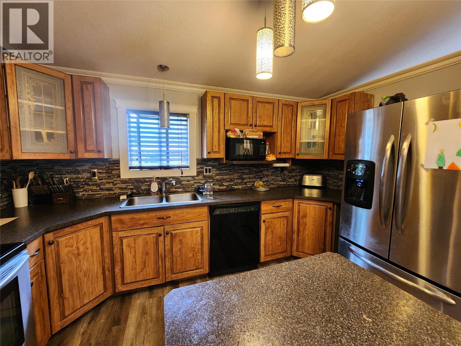 6450 7th Street Property Photo 8