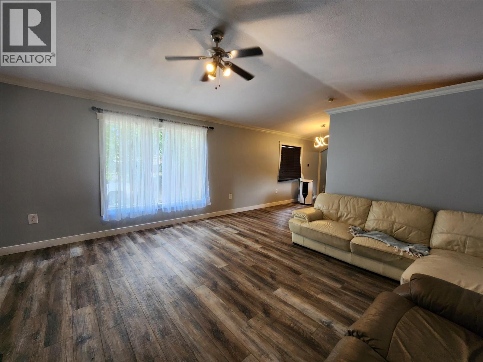 6450 7th Street Property Photo 14