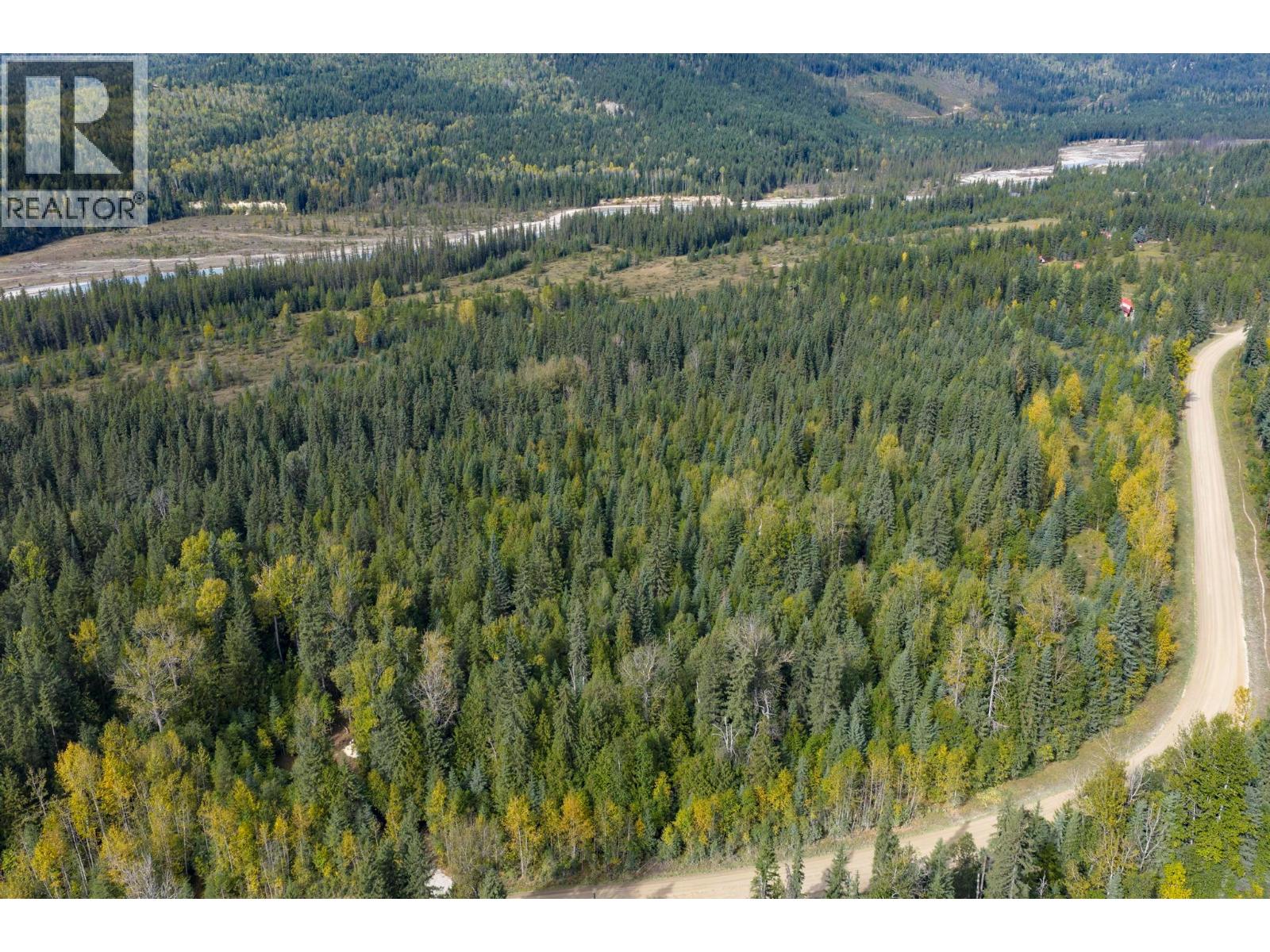 2237 Blaeberry Road Property Photo 17