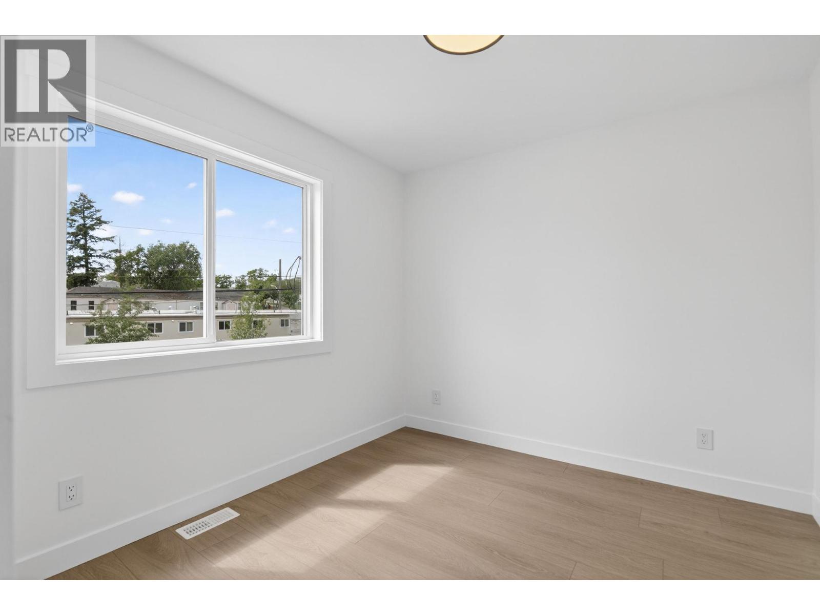3109 15th Avenue Property Photo 12