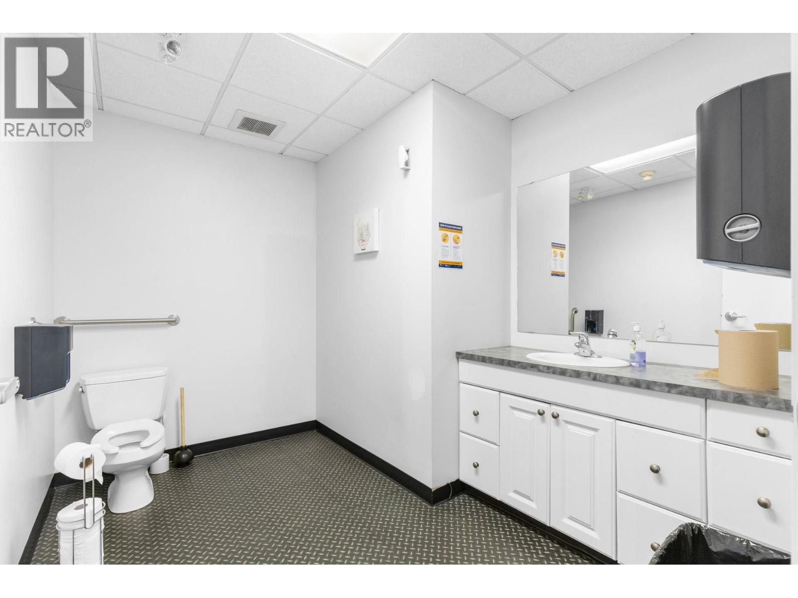 532 Leon Avenue Unit# 201 Property Photo 14