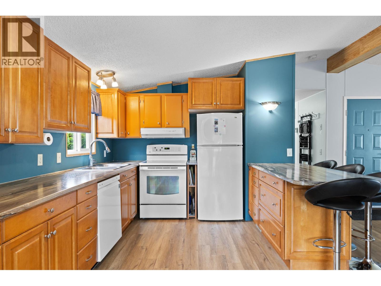 3535 Casorso Road Unit# 62 Property Photo 5