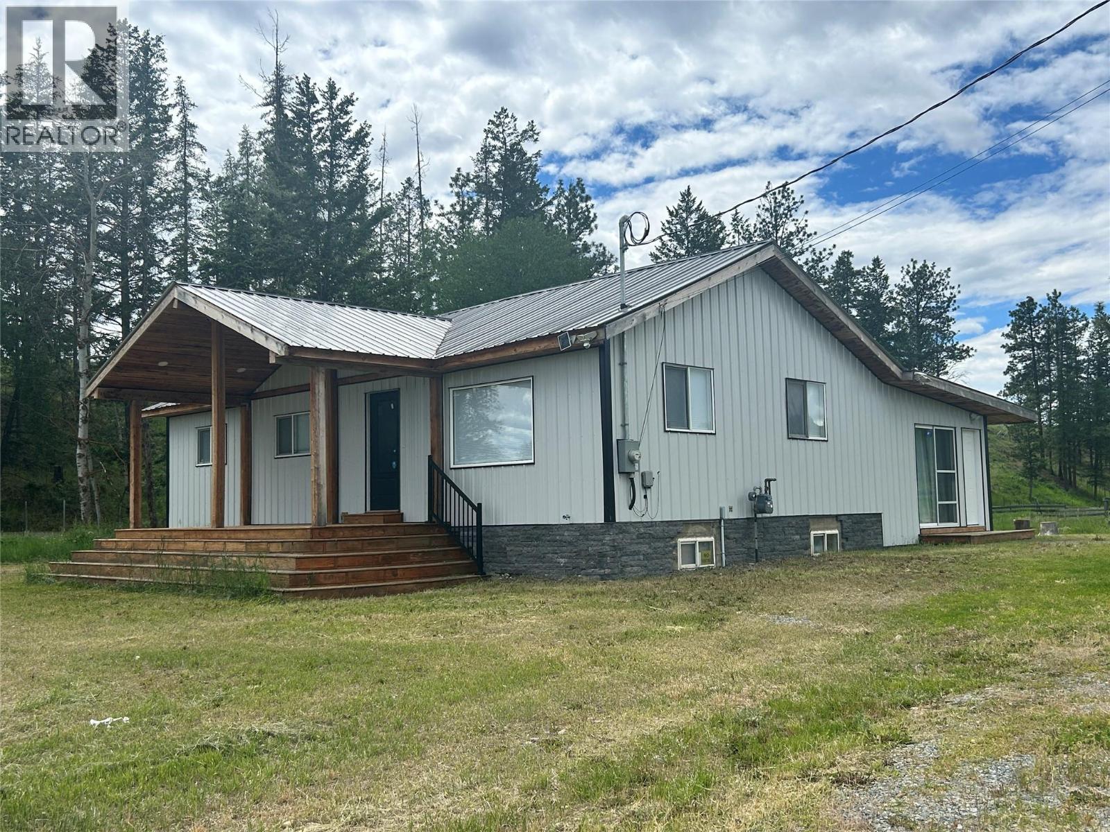 9275 Pighin Road Property Photo 7