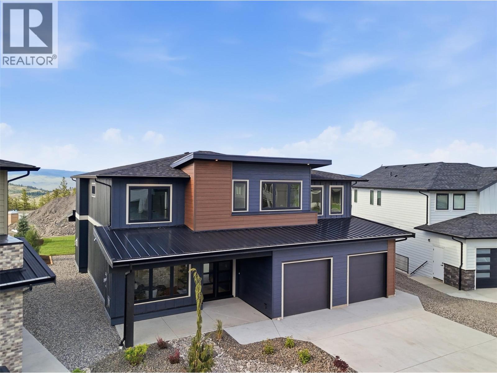 2086 Linfield Drive Property Photo 3